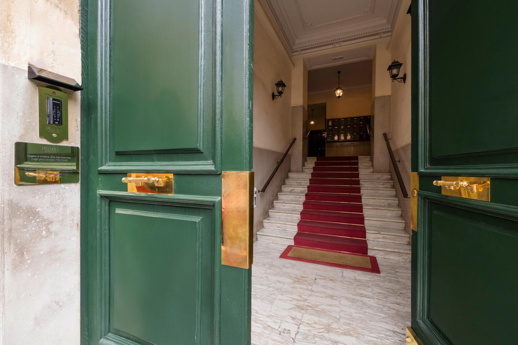 Boutique Hotel Piedra Rome City Centre Buitenkant foto